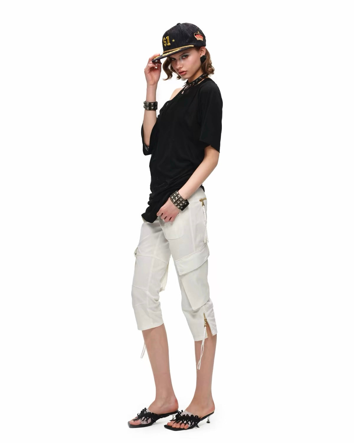 Multi-Pocket Capri Pants